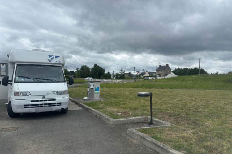 Binic aire pour camping-cars 8