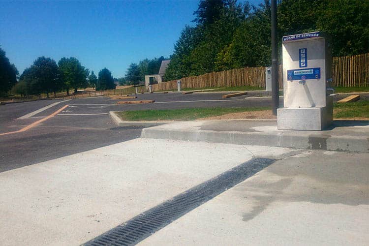 Chateaubriand motorhome park 5