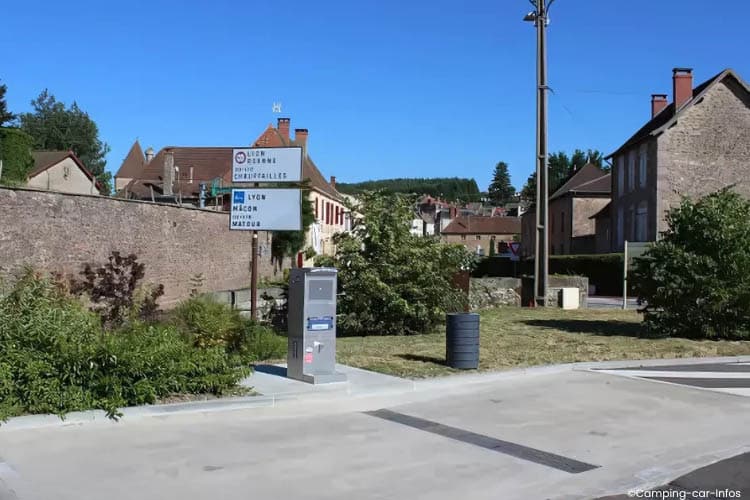 Parque de autocaravanas La Clayette