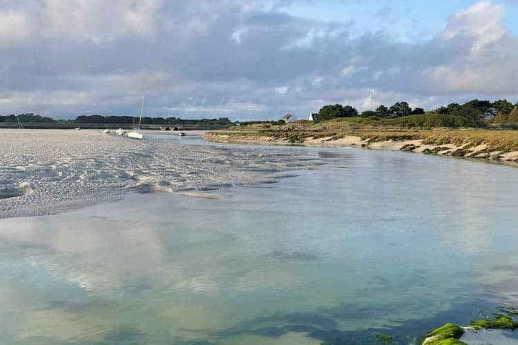 Plobannalec Lesconil aire pour camping-cars