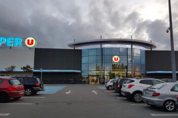 Service area (Supermarket) - Saint Etienne de Montluc