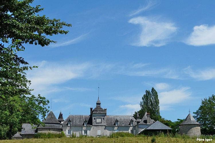 aire de camping-car de Sainte-fortunade, Château de