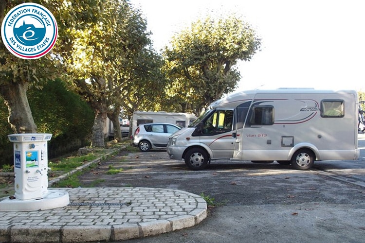 vivonne-aire-camping-car-Airepark(1)