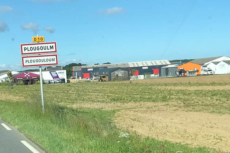 Plougoulm aire pour camping-cars 8