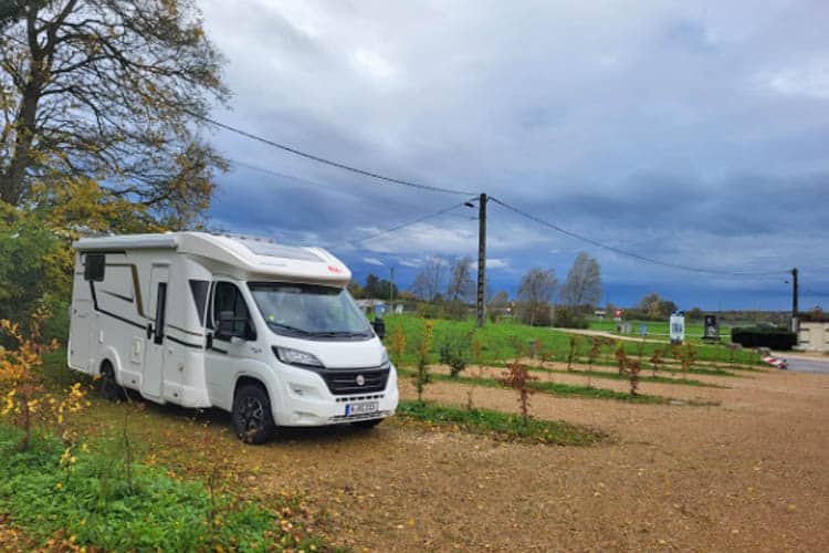 Beaufort-Orbagna aire pour camping-cars