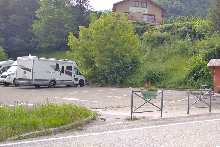 Savines-le-Lac-aire-camping-cars