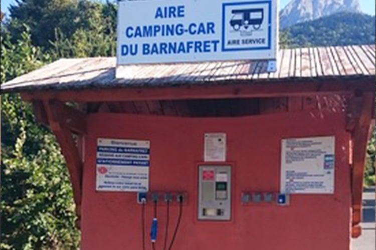 savines-le-lac-camping-cars-reseau-aireservices6