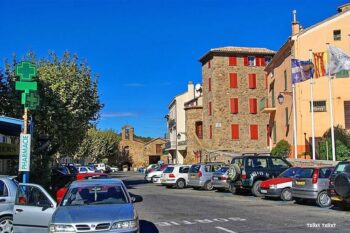 Roquebrune-sur-Argens - Place Alfred Perrin