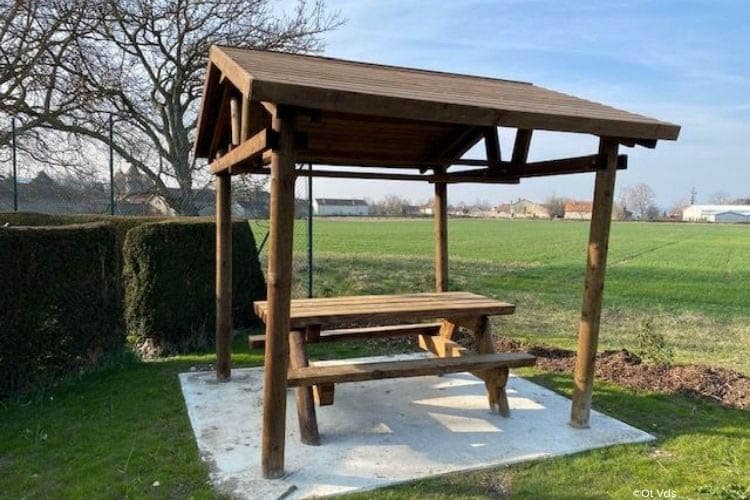 Saint-Bonnet-de-Rochefort motorhome park 7