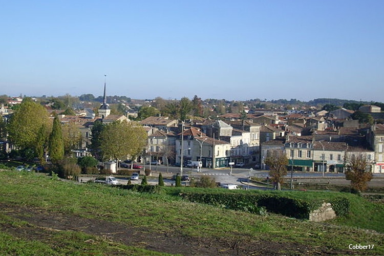Blaye aire pour camping-cars, Ville