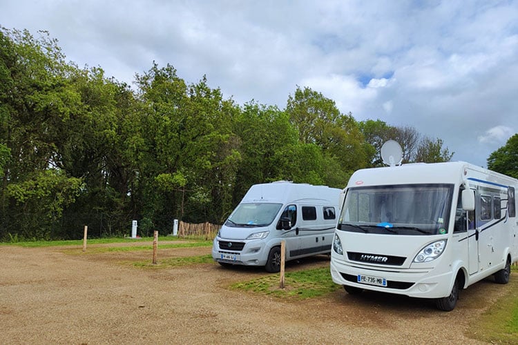 plestin-les-greves-aire-camping-cars-reseau-aireservices(6)