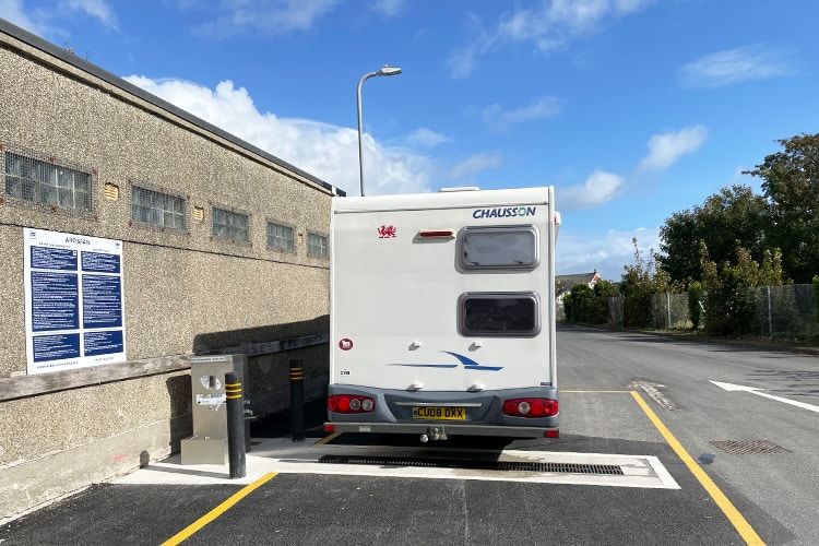 Photo de l'aire pour camping-cars de Maes à Criccieth