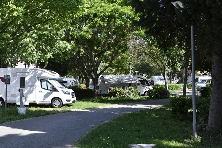 Balaruc les bains aire pour campng-cars