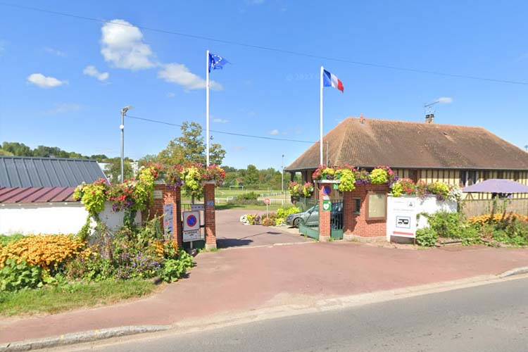 photo vimoutiers aire pour camping-cars camping