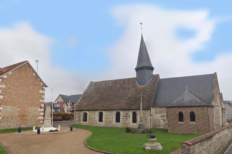 photo Igoville aire pour camping-cars église saint pierre