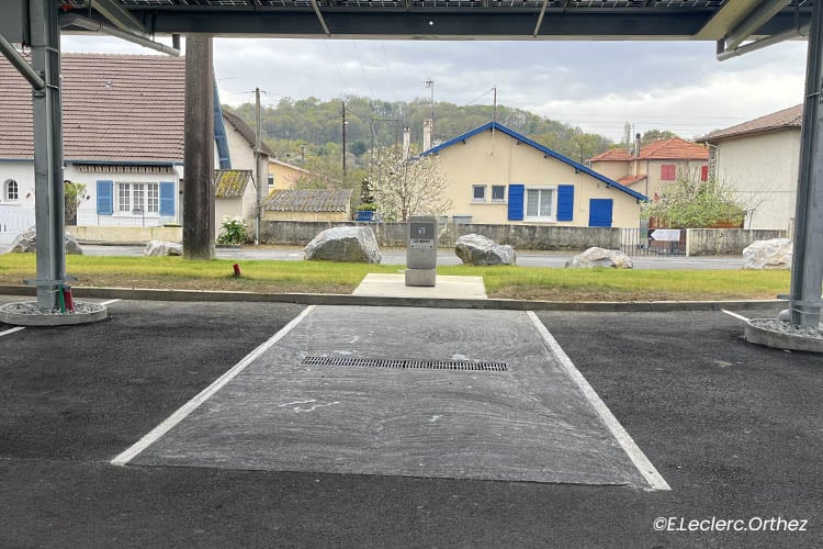Orthez aire pour camping-cars leclerc 2