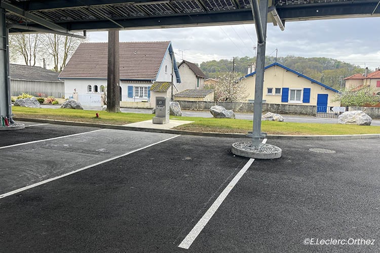 Orthez aire pour camping-cars leclerc 3