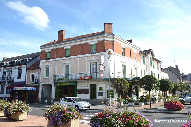 photo varennes sur allier Hôtel-restaurant les Landiers