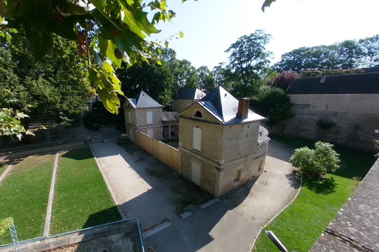 Beaune aire pour camping-cars théâtre de verdure