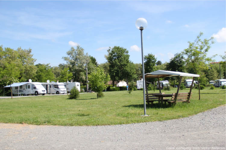 Bellerive-sur-Allier aire pour camping-cars 2