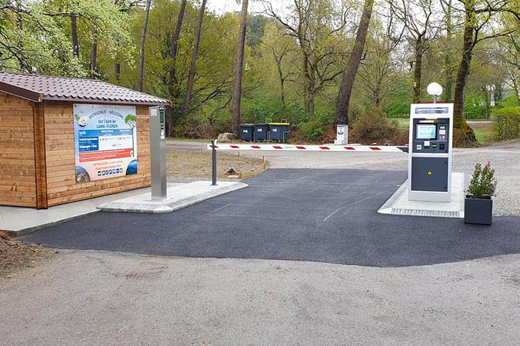 Surzur aire pour camping-cars 14
